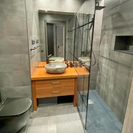 Gaudi Comfort Apartment *